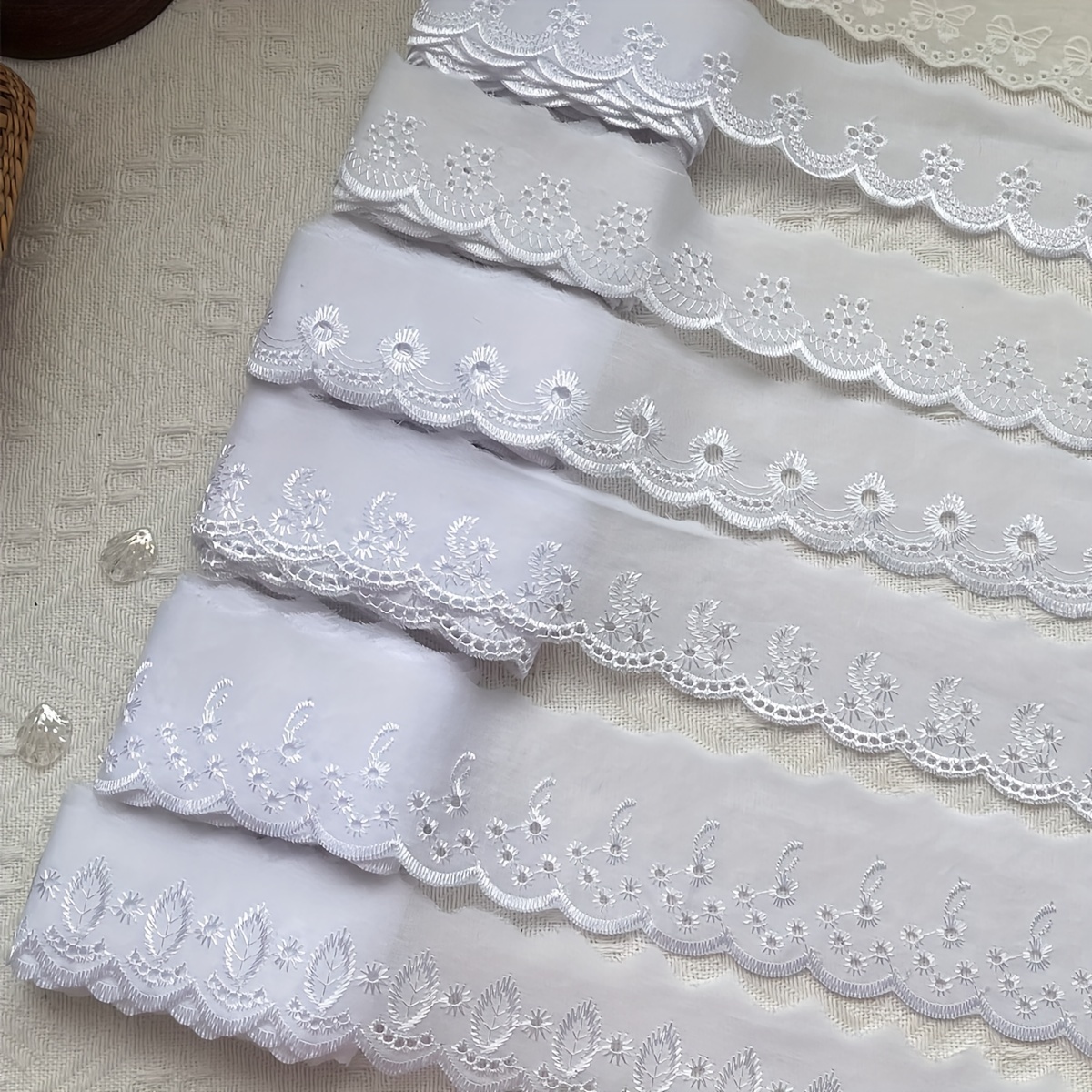 

1pc Elegant Polyester Lace Trim With Cut-out Pattern, Embroidered White Lace Ribbon For Diy Craft, Garment Accessories, And Sewing Decorations