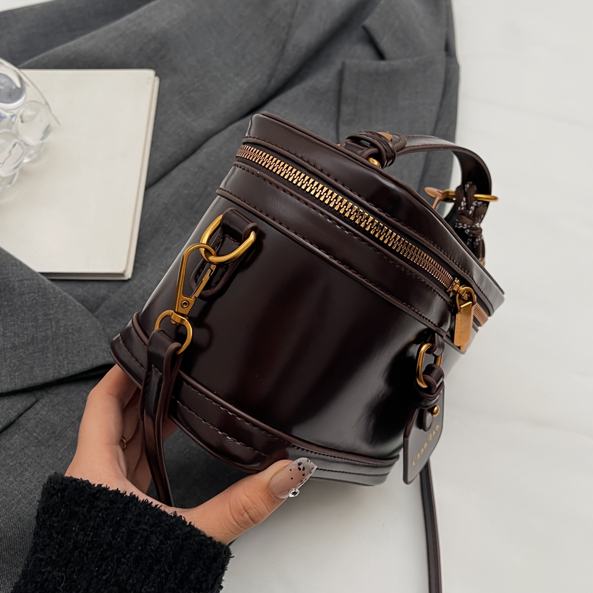 Elegant Retro Women's Crossbody Bag with Bell Pendant – Stylish Brown Handbag with Adjustable Strap, Zipper Closure, and Golden-Tone Hardware for Work, Date, Shop, and Party