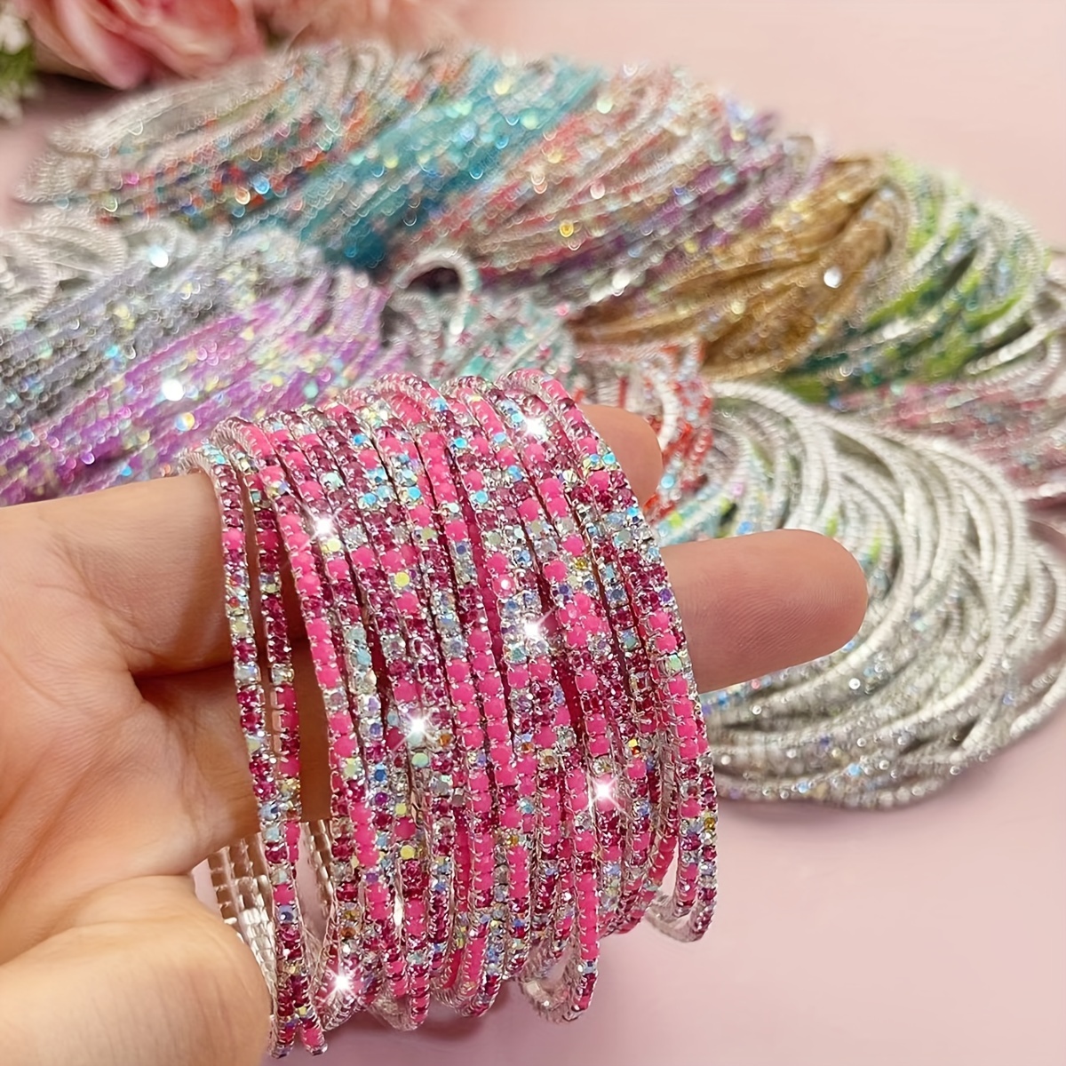 

de 10 bracelets de tennis élastiques pour femmes, bracelets de poignet à rhinestones multicolores, plaqués argent, base cuivre, pour tous et Thanksgiving, accessoire pour toutes les