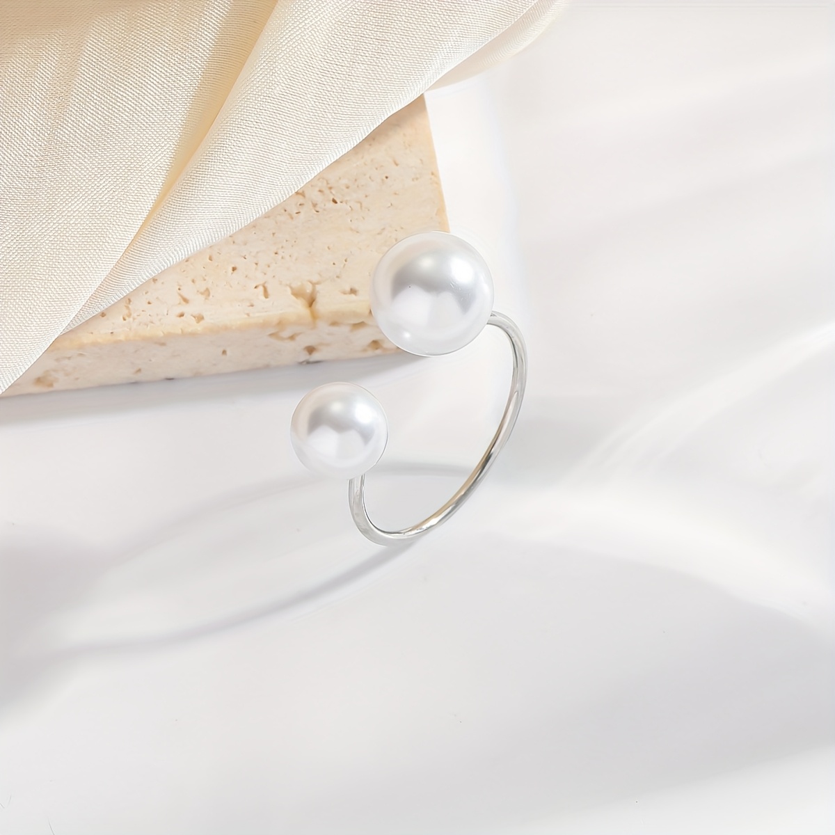 Adjustable U-Shaped Double Pearl Ring Style