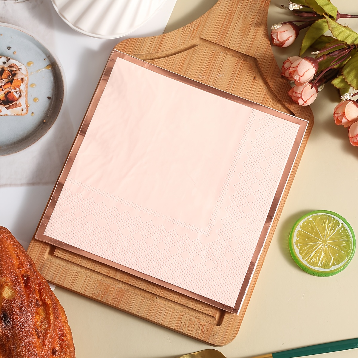E-shop 20 Stück Elegante Roségold-Rahmen Servietten - 3-lagige Papiertischservietten mit Roségold-Rahmen, geeignet für Hochzeiten, Geburtstage, Partys,
