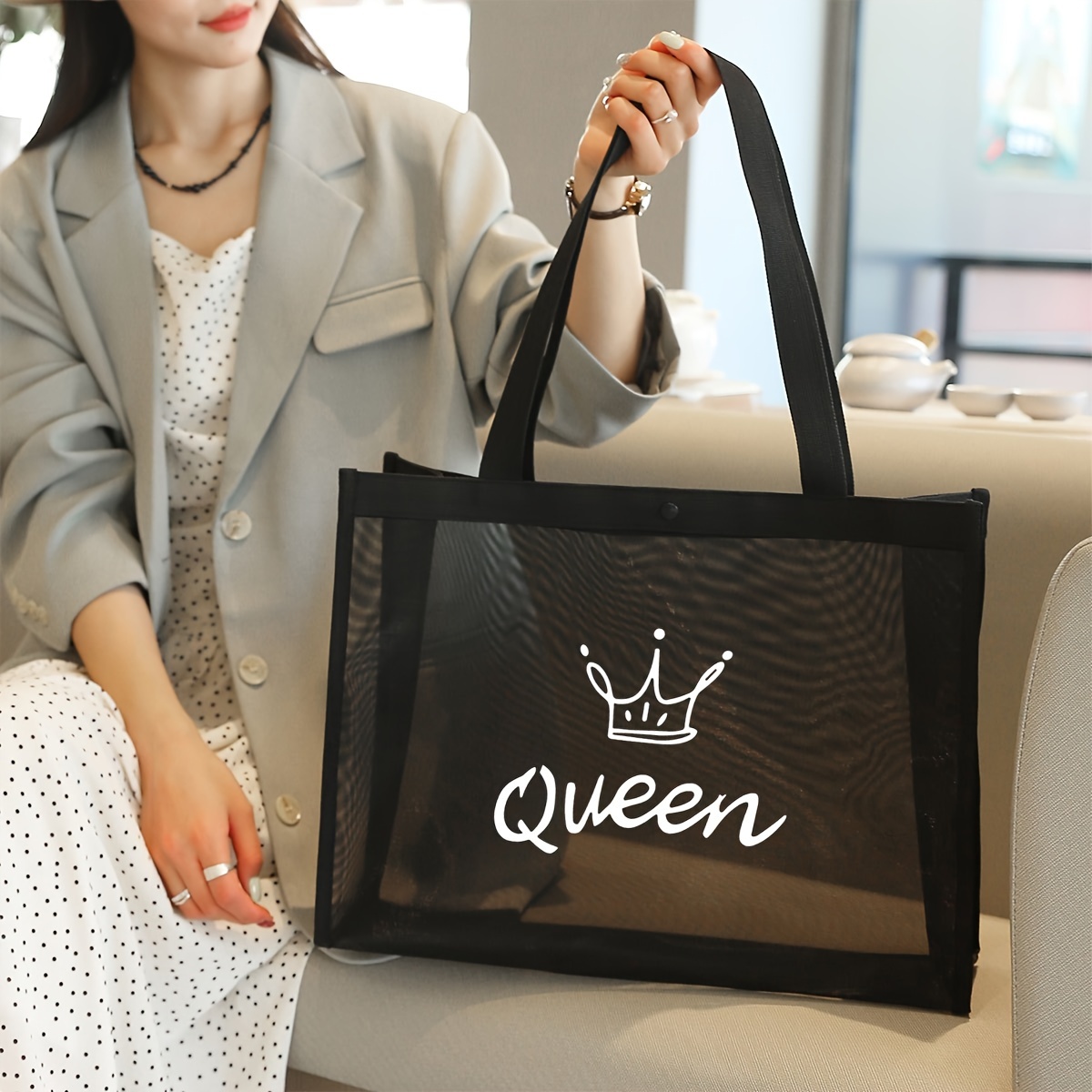 

Queen Letters Print Mesh Tote Bag, Large Capacity Travel Beach Bag, Portable Shopping Bag, Shoulder Storage Handbag