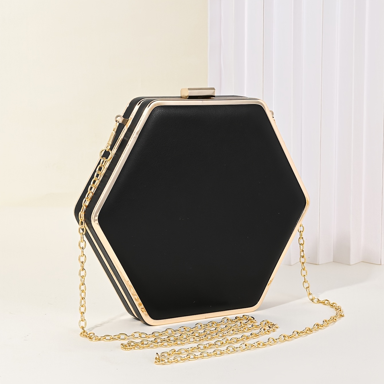 Elegant Hexagonal Clutch Bag with a Large Chain, Perfect for Evening Events, Parties, And Weddings.