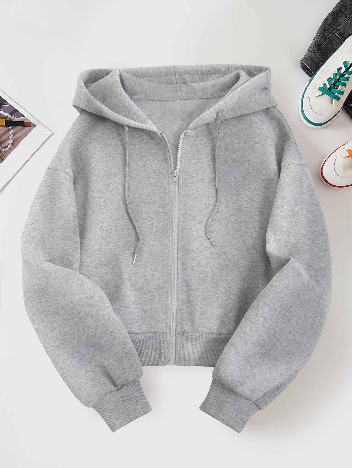Short Hooded Sweatshirt with Creative Handwritten Print