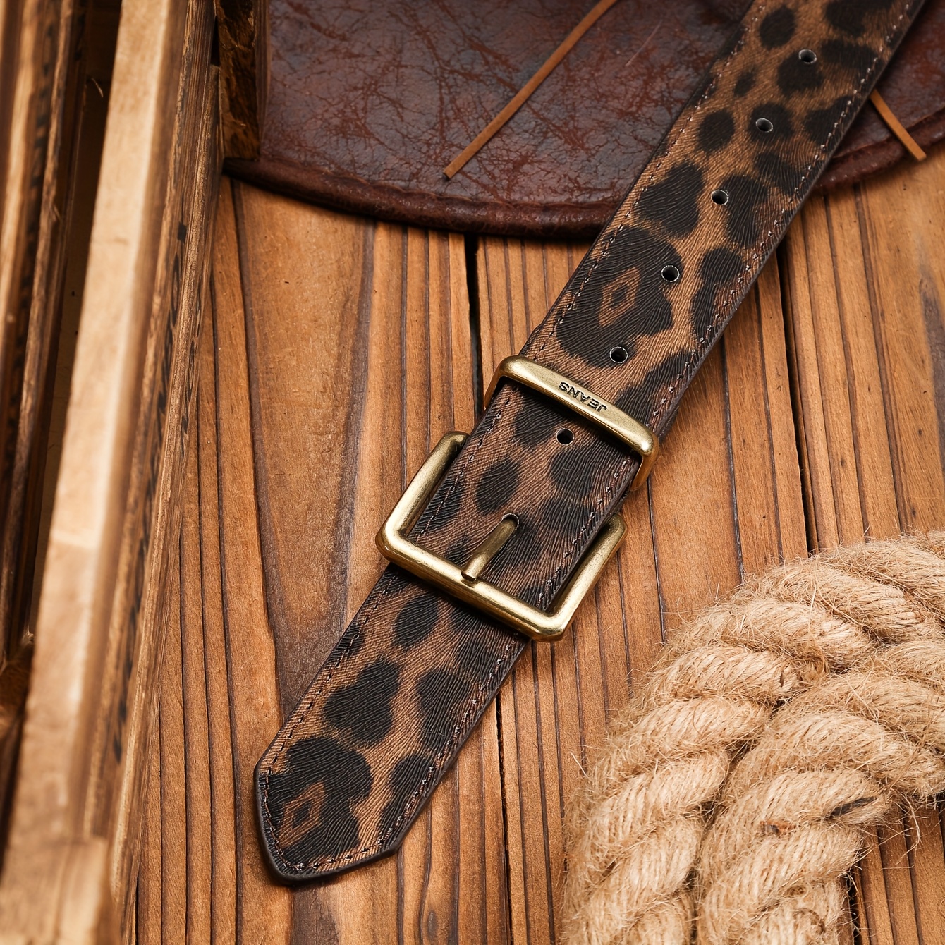 A Bohemian Western-style Button-up Pu Leopard Print Belt For Men And Women. Same Style For Genders. Retro And Fashionable. Suitable For Activities, Parties, And As A Gift
