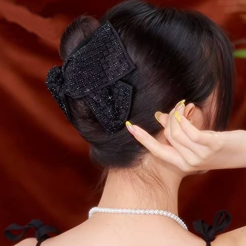 vintage new style versatile large hair claw clip for women 2024 elegant clip hair accessory with sparkling rhinestones for updo and back of head styling