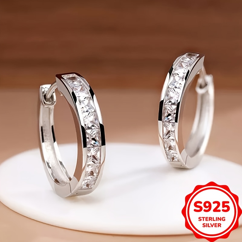 Image of 1 Pair Of 925 Silver Women's Fashion Round Earrings With Synthetic Synthetic Zirconia Inlay, Suitable For Daily Wear, Banquets, Parties, Jewelry, And Holiday Gifts For , . 2.8g