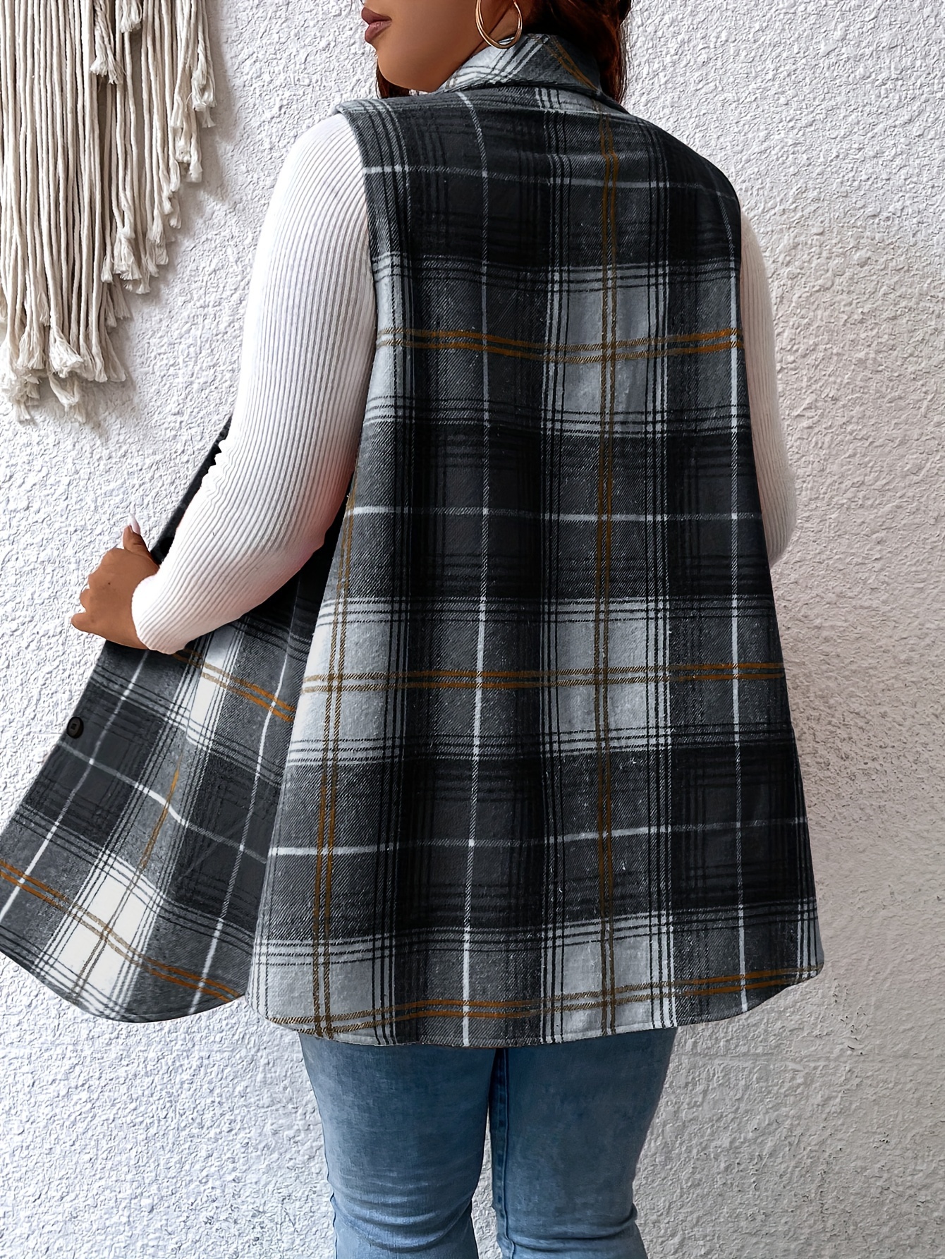 Plus Size Plaid Pattern Button Front Vest, Casual Sleeveless Flap Detail Gilet Jacket For Fall & Spring, Women's Plus Size Clothing