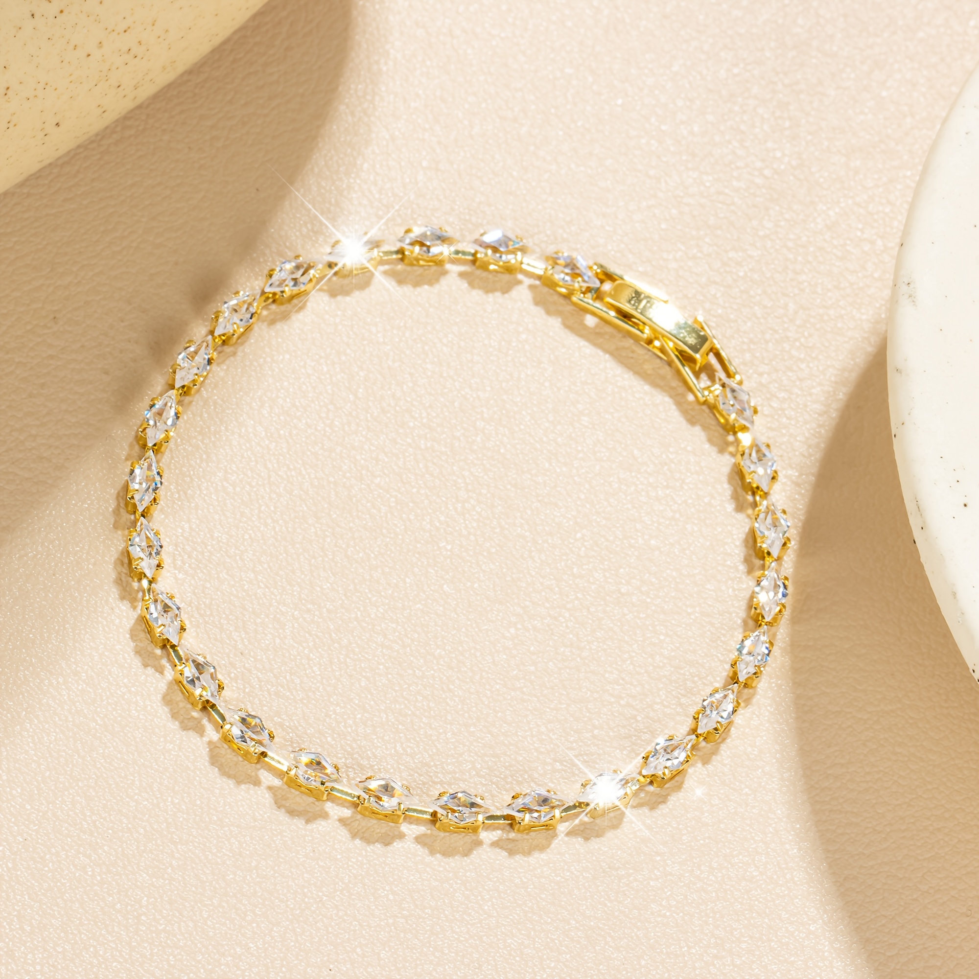 Image of Ladies' Fashionable And Individual , Made Of Copper Plated With, Elegant And , Inlaid With Shiny 5a Synthetic Zirconia, Suitable For Daily Wear, Valentine's Day, Anniversary Gift