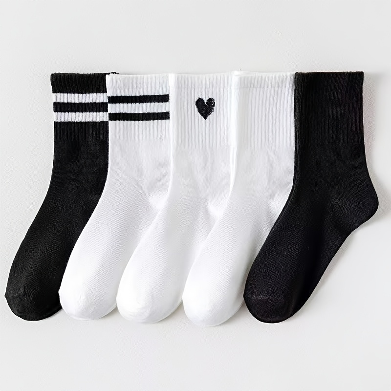 TEMU 5 Pairs Unisex Black And White Striped Heart Long Socks, Trendy Pairs With Temperament, All- Socks, Couple Gift Socks - Fits Most - Casual Wear,