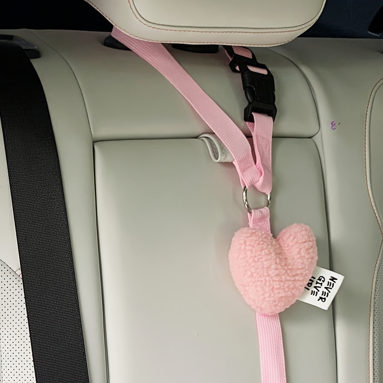 TEMU 1pc Of Heart-shaped Pet Creative Cute Car Seat Belt For Dogs And Cats, Vehicle Leash With Safety Buckle And Fixed Tether