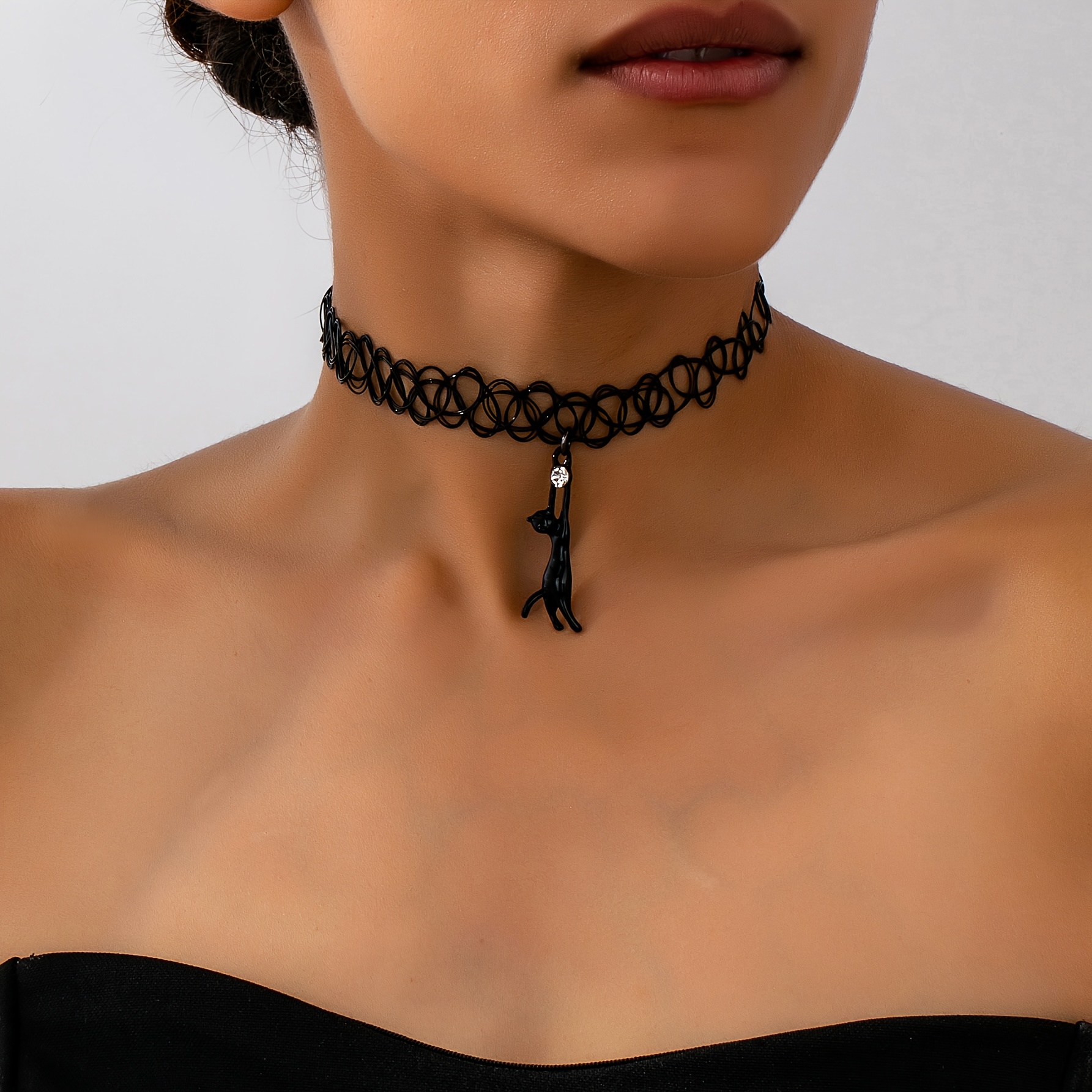 Gothic Black Cat Pendant With Elastic Fishing Line Choker Necklace For Women, Suitable For Daily Wear, Parties, And Halloween