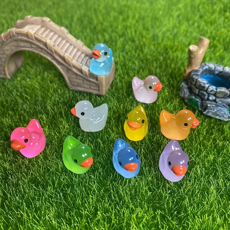 

100pcs, Glow-in-the-dark Mini Colorful Resin Duck, Bonsai Miniature Landscape Decoration Miniature Garden, Party Decorations, Home, Water Feature Small Decorations