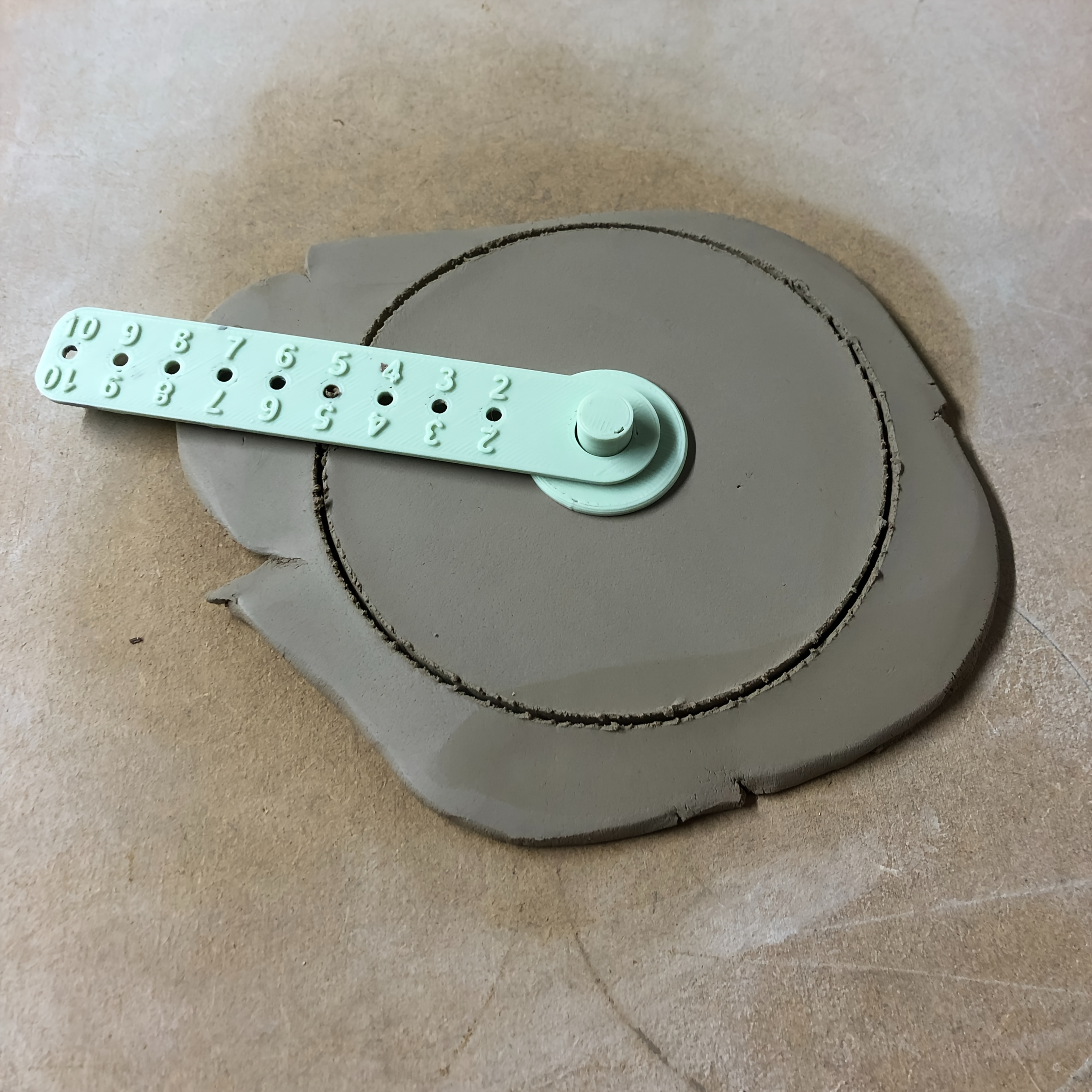 Polymer Clay Circle Cutter Tool Kit: Adjustable Sizing Template 2-10Cm, Precision Craft Measuring Tool with Guide And Hole, Easy Clay Cutting Template And Additions