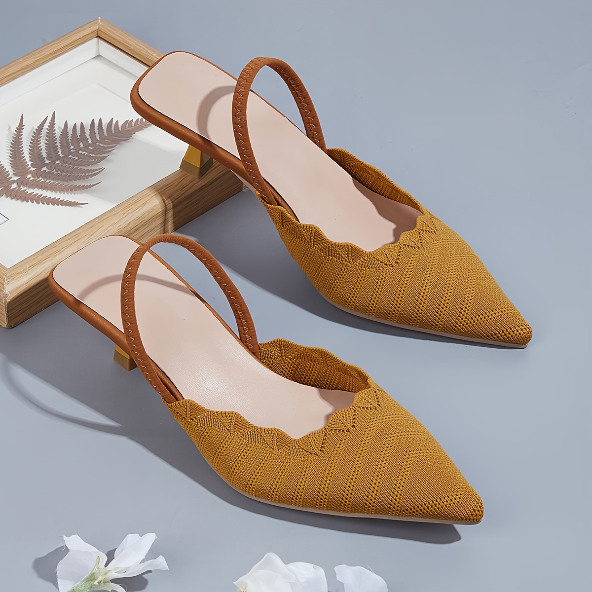 Women's New Style Pointed-Toe Shallow Mouth Sandals, Breathable Fairy-Style Woven Shoes with Kitten Heels, Comfortable Open-Back Flat Shoes for Summer, Women Shoes