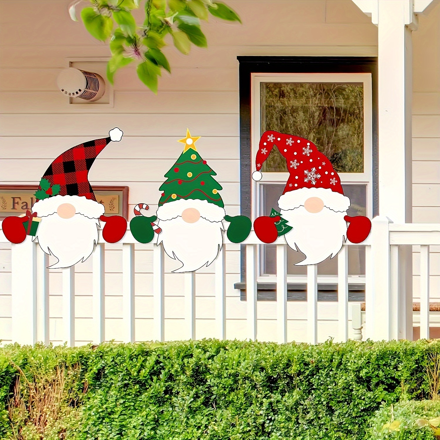 

3-pack Plastic Christmas Fence , Outdoor Garden Gnomes With Holiday Decor Accents, Winter Yard And Patio Fence Decorations