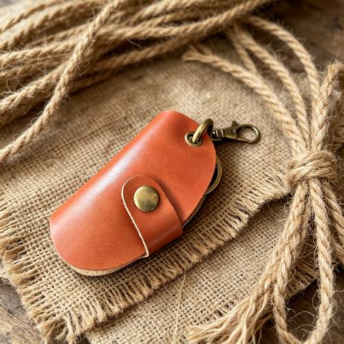 handmade genuine leather mens key case cowhide storage bag portable key organizer men and women lightweight style gift good thing