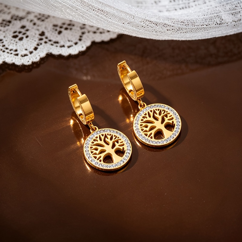 TEMU 1pc Boucles d'oreilles dorées exquises et élégantes en acier inoxydable 304 pour femmes, avec un pendentif arbre de vie circulaire en