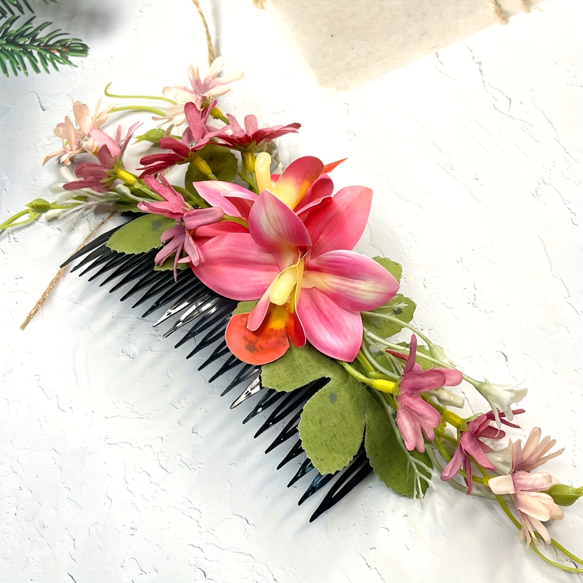 New Bohemian Dai Faux Fabric Solid Color Hawaiian Daisy Flower Insert Comb Hair Comb Headdress Suitable For Seaside Vacation Photo Dress Up Bride Bridesmaid Hair Additions Headdress Hair Side Comb