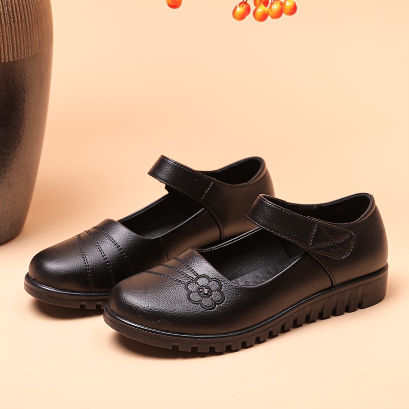 zapatos cómodos para mujer 2025 -   ortopédicos antideslizantes con cierre, punta redonda y amortiguación   - calzado   en cuero premium para ancianas, madres y abuelas detalles 2