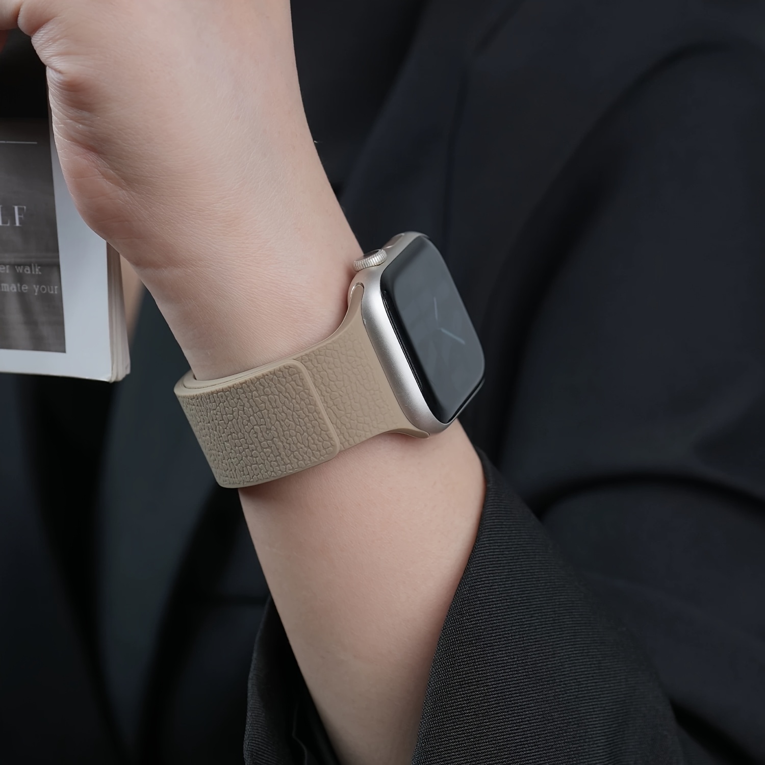 TEMU 1pc Bracelet de montre magnétique en silicone à texture de litchi pour hommes et femmes, bracelet de sport souple, pour Apple Watch