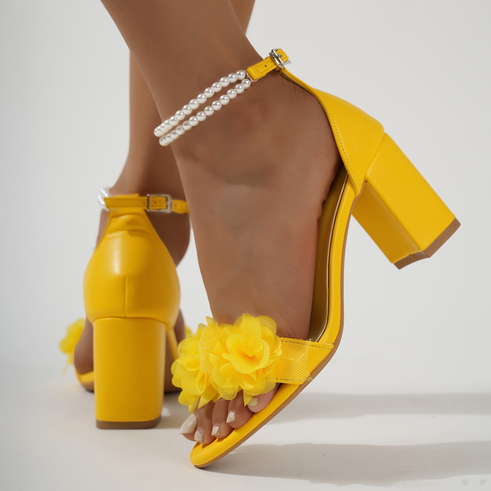 極美品　YELLO PATCH CHUNKY HEEL SANDALS YELLO / SASSY CHUNKY HEEL SANDALS