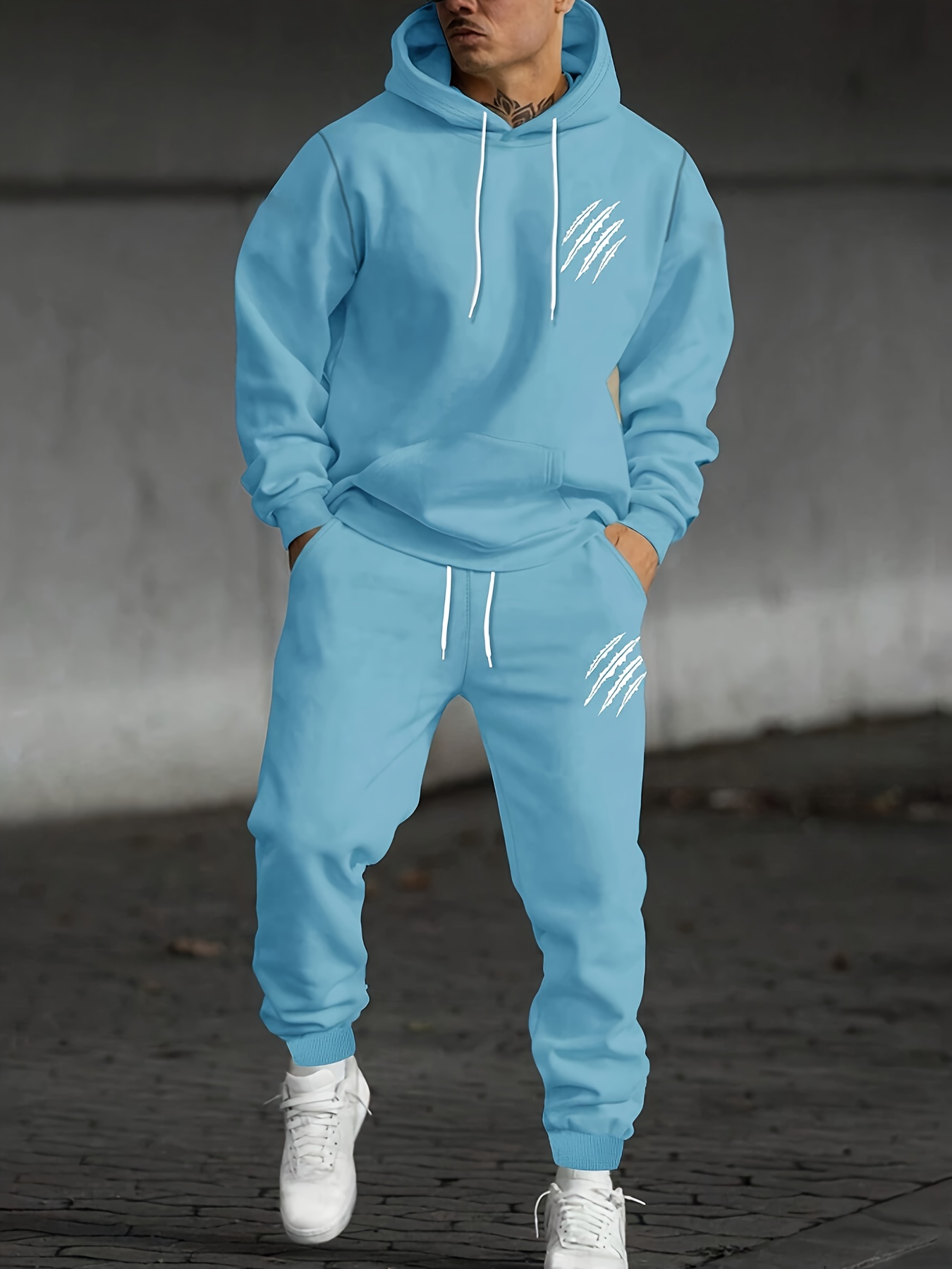 sweatshirt and sweatpants set sold on Temu Canada