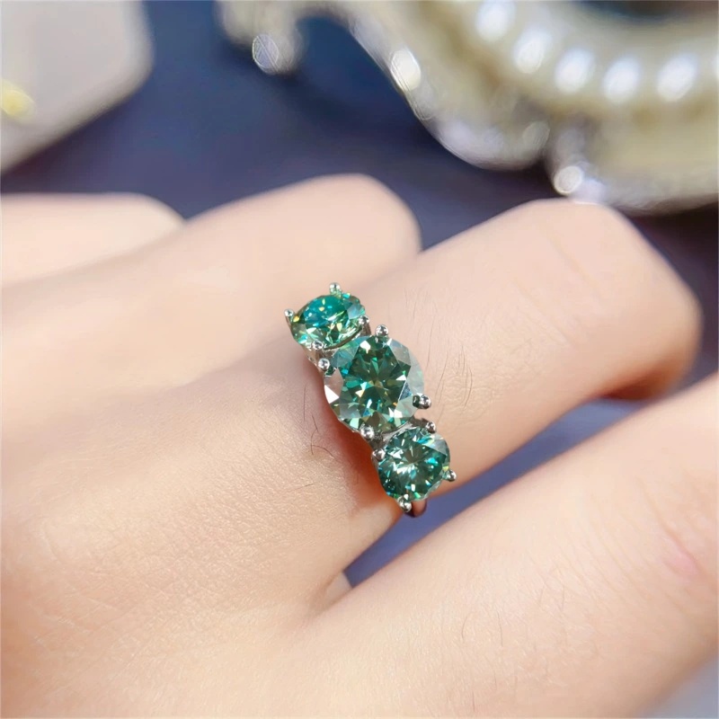 4 Carat Moissanite Ring S925 Silver for Daily Wear