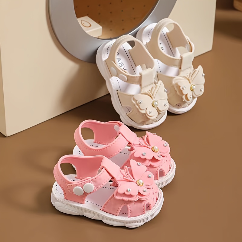 PEYOUR Girls' Breathable Sandals - Comfortable & Flexible Sole Youngsters Walking Shoes with Butterfly Motif & Pearl Decorations, Perfect for Spring/Summer Indoor & Outdoor Use