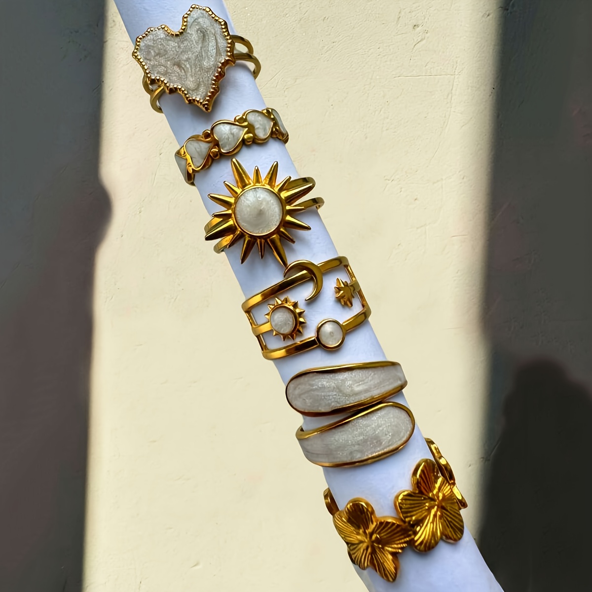 TEMU A Set Of 6 Fashionable And Unique Rings For Women, Featuring Elegant And High-end Designs With Like Hearts, Stars, , Suns, And Flowers. Daily