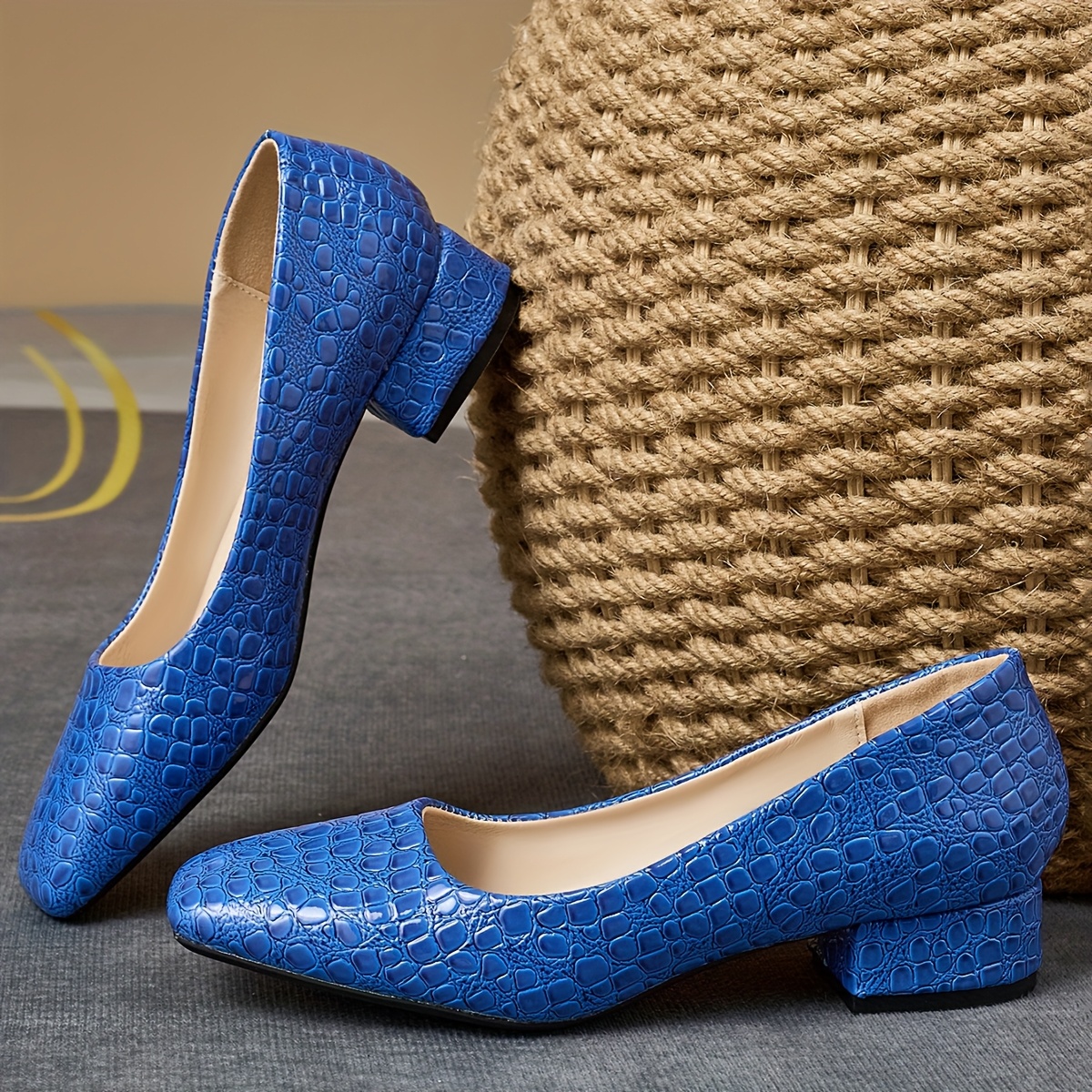 escarpins à talon bas bout carré en cuir synthétique bleu Temu