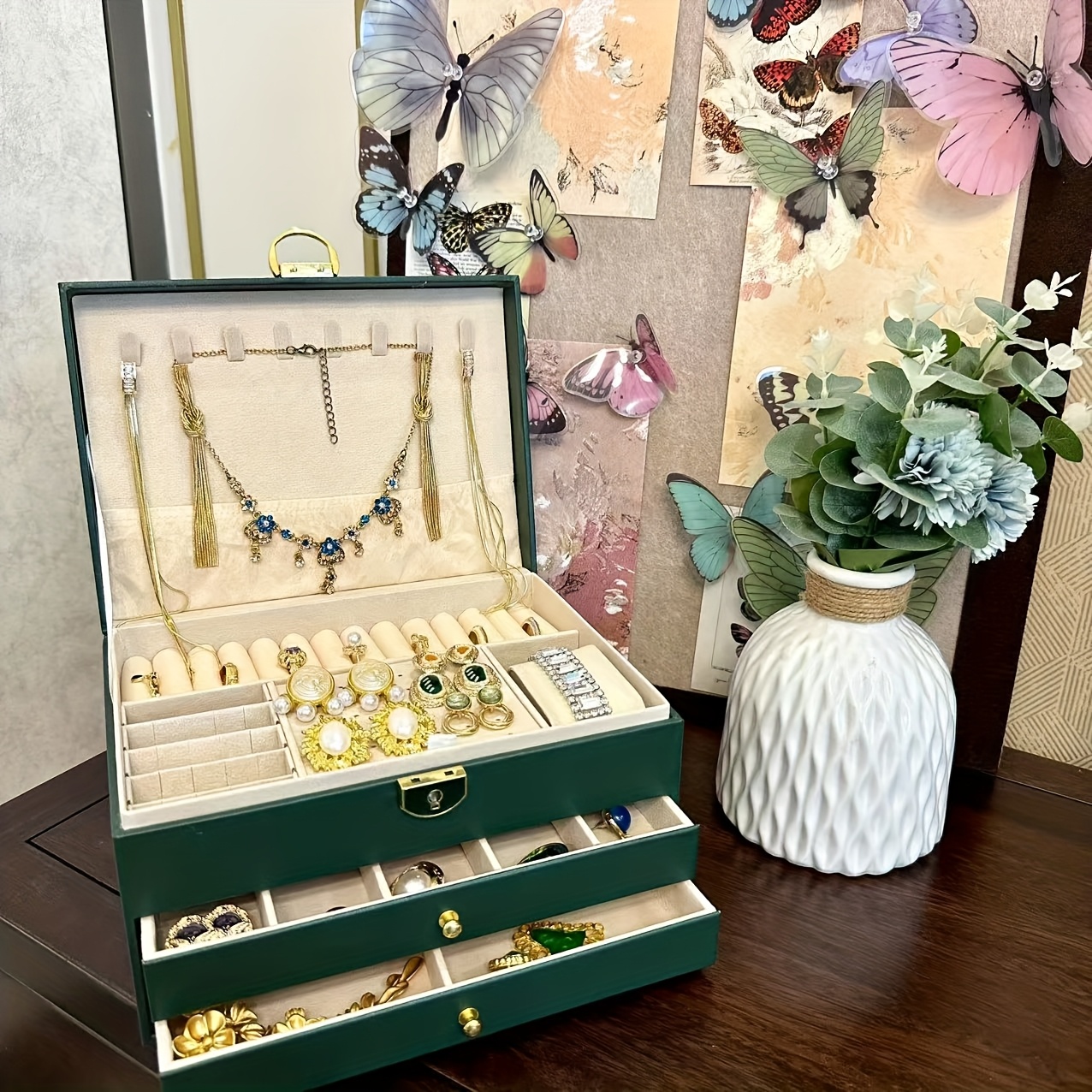 1pc elegant   leather jewelry box with key lock large capacity organizer for earrings rings necklaces bracelets vintage style desktop storage ideal gift for women mothers day present jewelry gift box jewelry boxes Product details 5