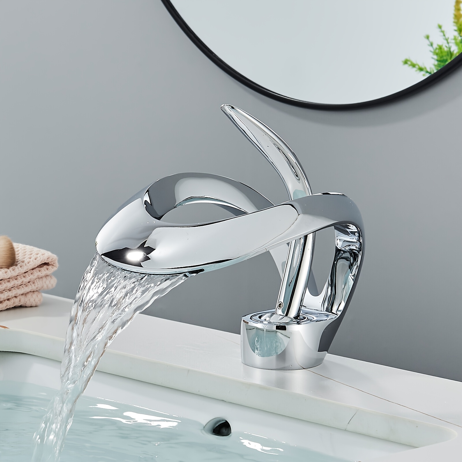 E-shop Eleganter Einloch-Waschtischarmatur für Waschbecken, Wasserfall-Waschtischarmatur, Einhebel-Waschbeckenzapfhahn mit Zulaufschlauch