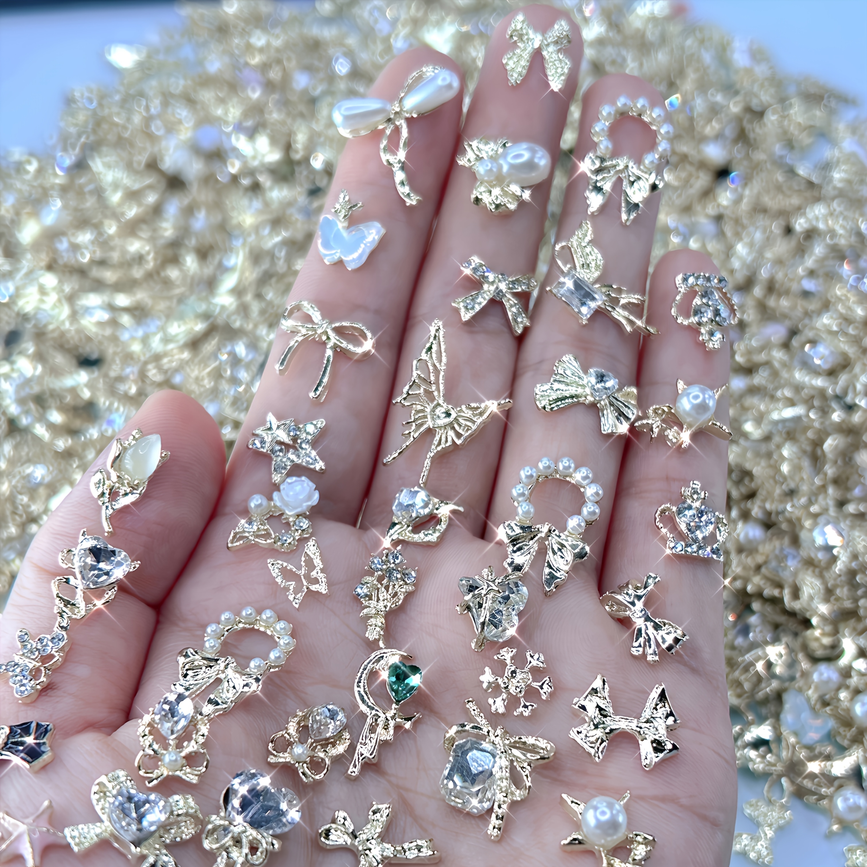 luxury alloy pendant set 50pcs sparkling rhinestones fashionable nail art with golden and black charm