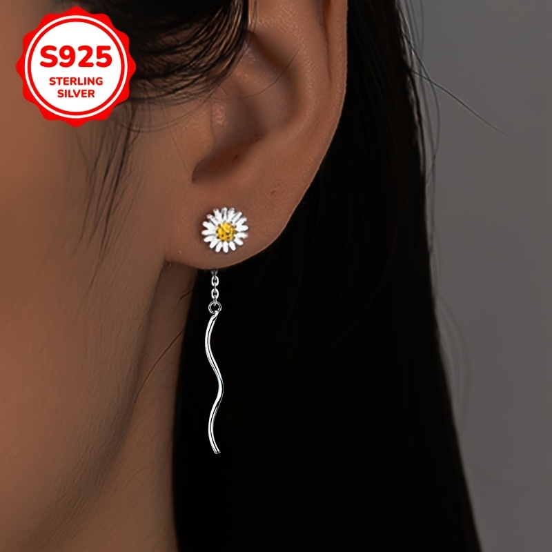 

925 Sterling Silvery Dangle Earrings, Elegant With Small Daisy And Line Accents, Fashionable Jewelry For Or Gift