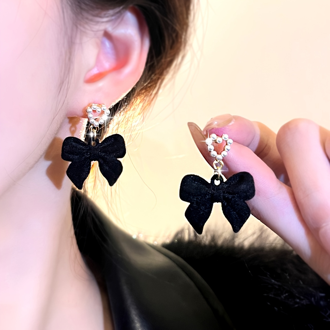 TEMU Popular Women's Stud Earrings, 1 Pair, Stylish And Fashionable Autumn/winter Heart And Black Bow Earrings