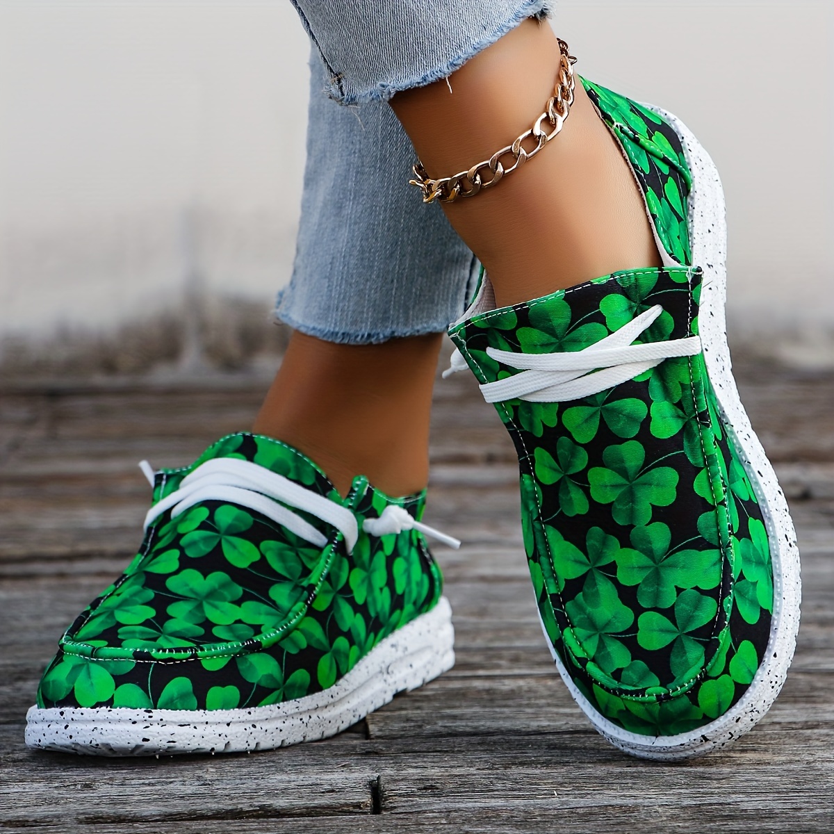 

Women's 4 Leaf Clover Print Loafers, St. Patrick's Day Lightweight Slip On Shoes, Casual Walking Canvas Shoes