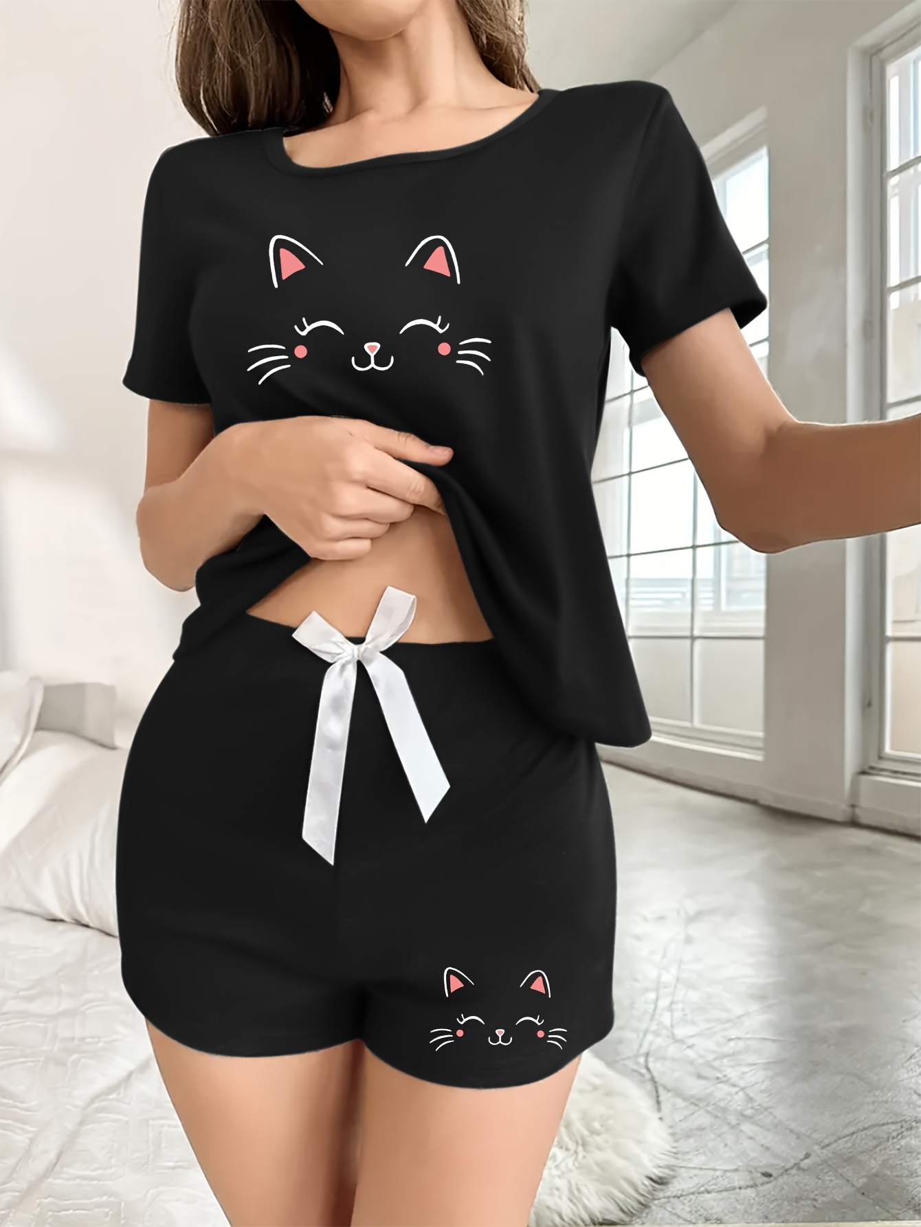 Cartoon Cat Print Pajama Set, Casual Round Neck Short Sleeve Top and Shorts, Women's Sleepwear and Loungewear