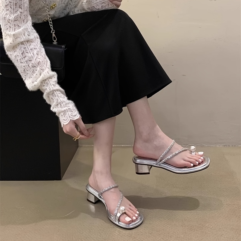 TEMU 프렌치 플랫 샌들 여성 여름 신발 라인스톤 진주 클립 토우 토우 세트 멋진 슬리퍼 여성 신상 다용도 청키 힐 슬리퍼 패셔너블하고 착용하기 쉬운 여성 신발 요정 스타일 스커트 비치 슈즈 여성 신발