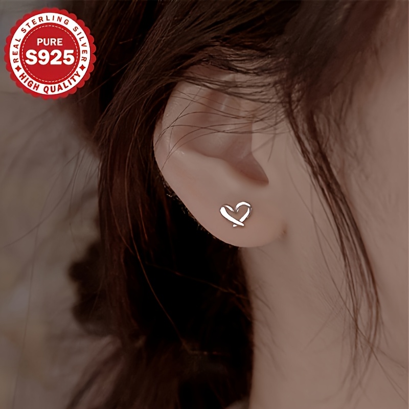 Women's S925 Silver Hollow-Out Heart Stud Earrings