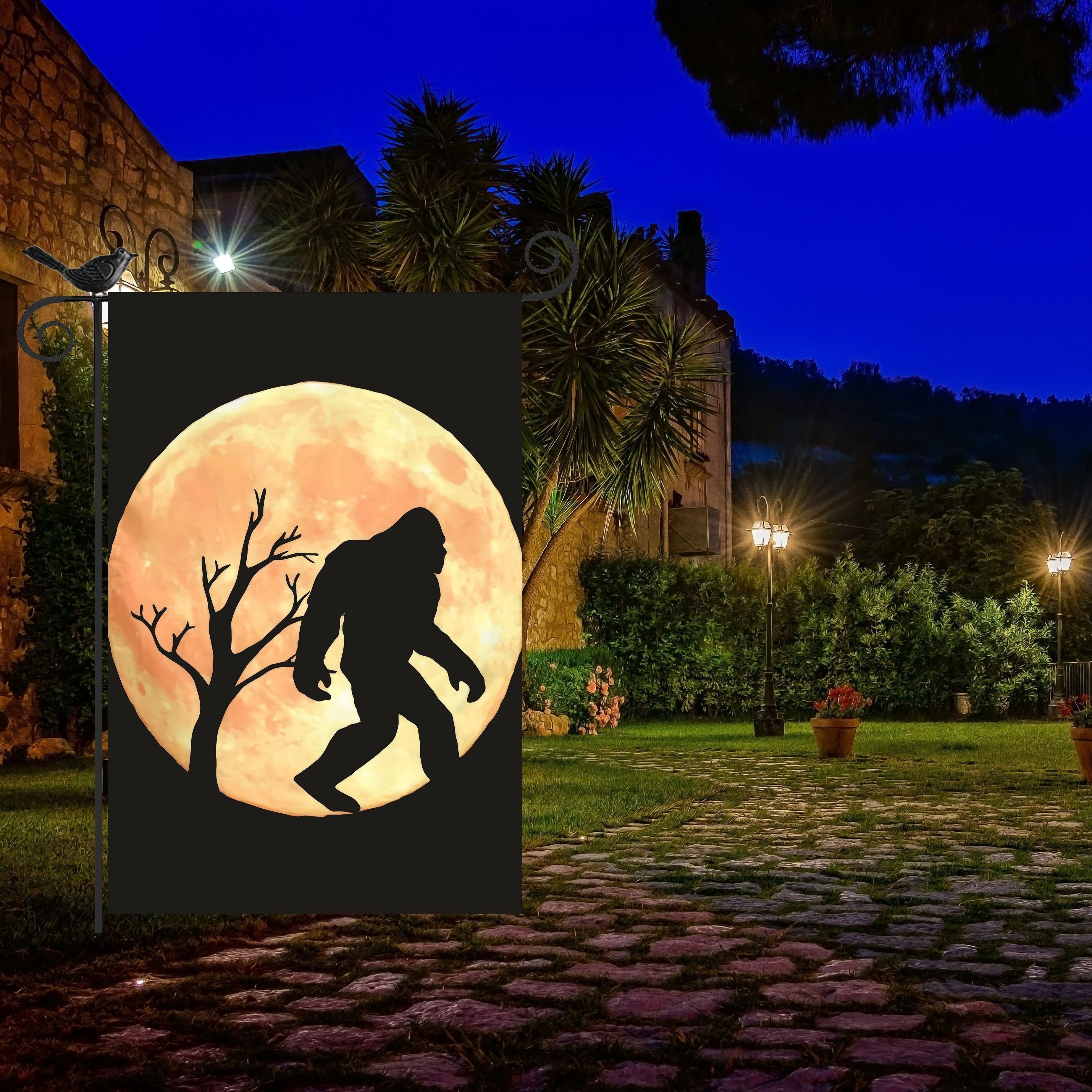 

1pc, (12x18 Inch) Garden Funny Sasquatch Flag, Halloween Full Moon Double Sided Holiday Decoration, Winter Yard Flag, Outdoor Flag