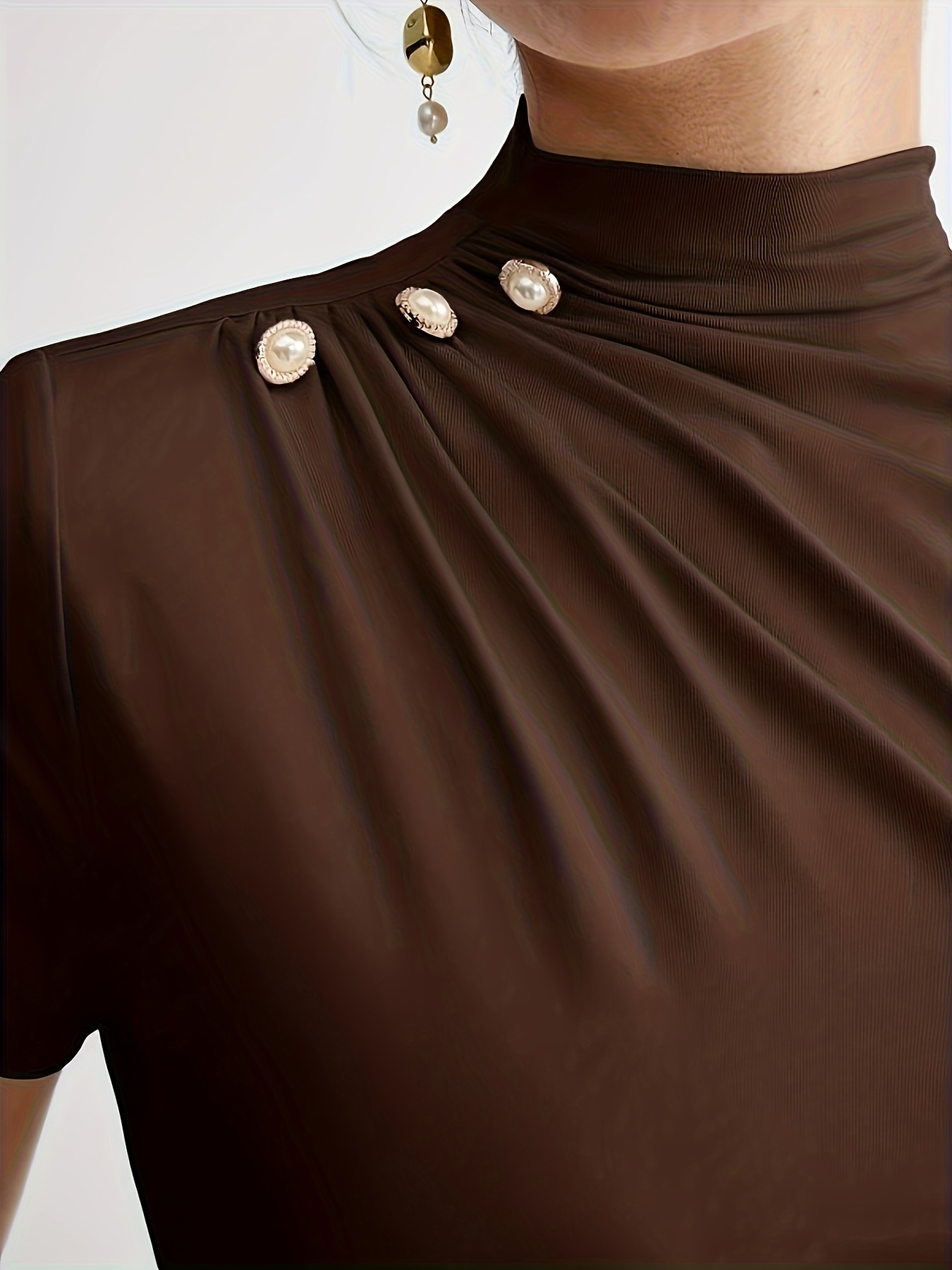 Summer New Arrival Design Sense Versatile Solid Color T-Shirt Short Sleeve Top with Shoulder Button Decor