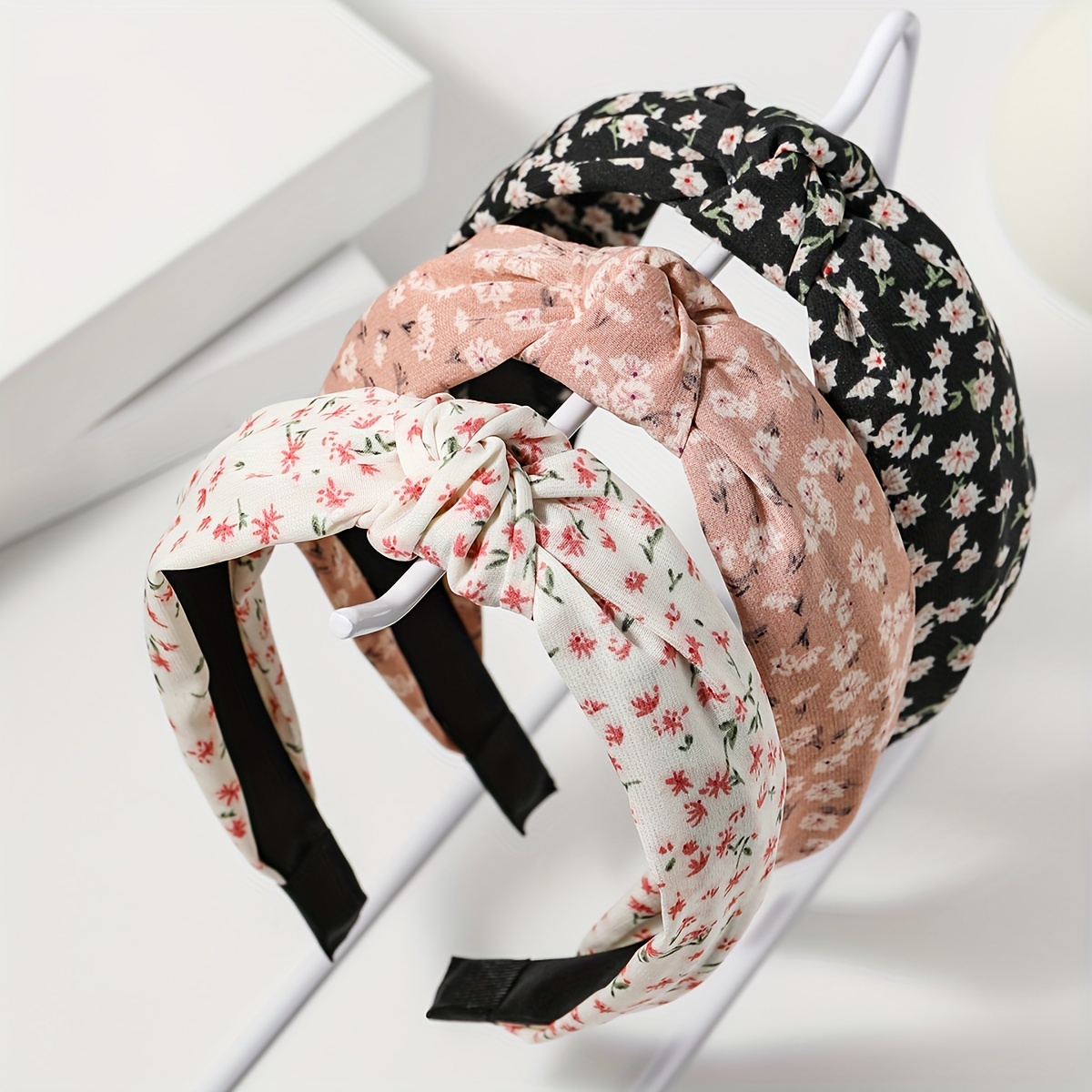 

3pcs Flower Printed Wide Brimmed Head Bands Vintage Knotted Hair Hoops For Women And Daily Use