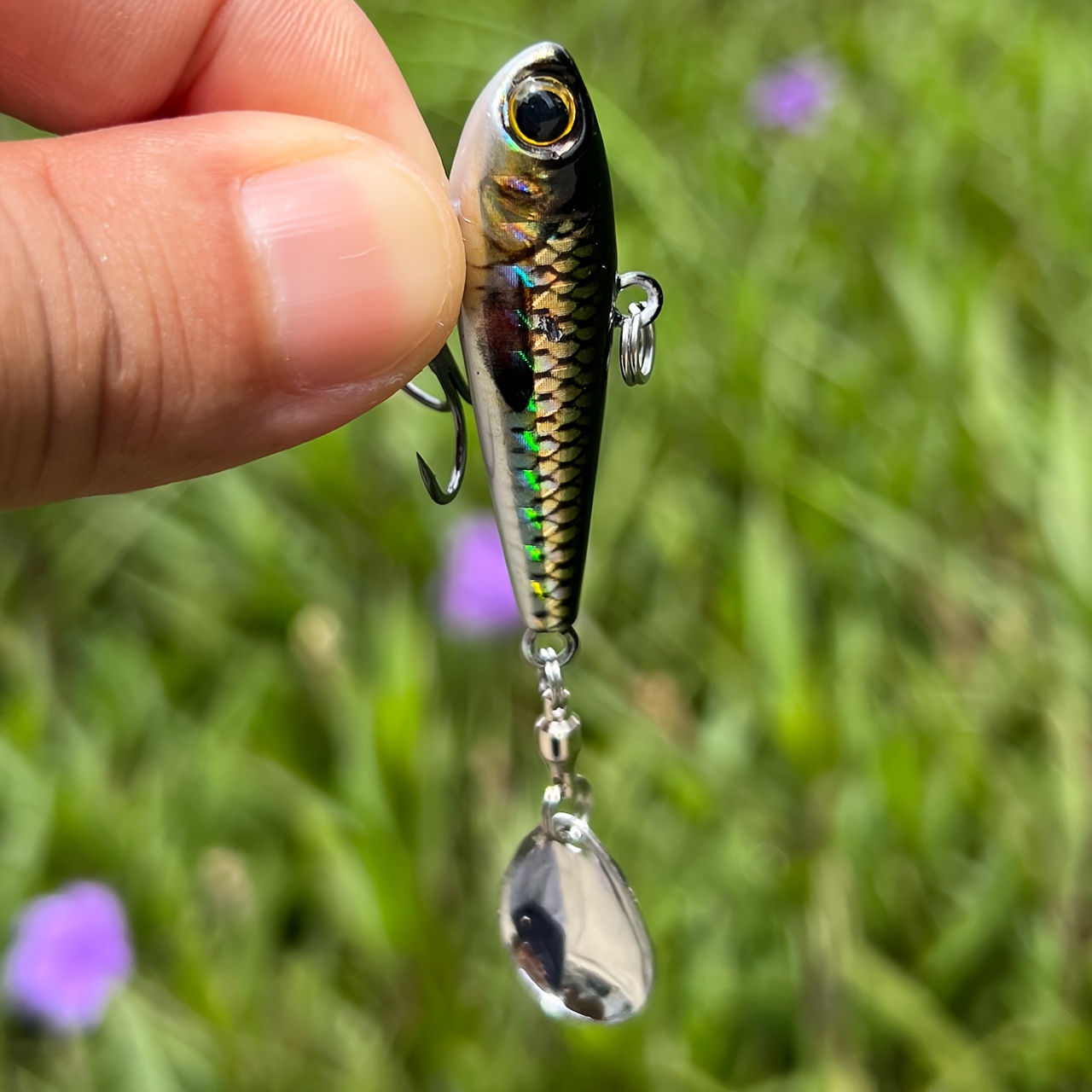 

1 Metal Vib Fishing Lure - Copper Alloy, Colors, Realistic With Sharp Treble Hooks For Effective Presentation, Fishing