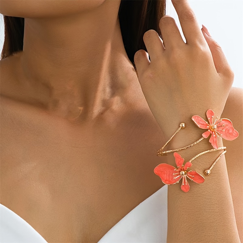 Colorful Enamel Flower Open Niche Design Bracelet