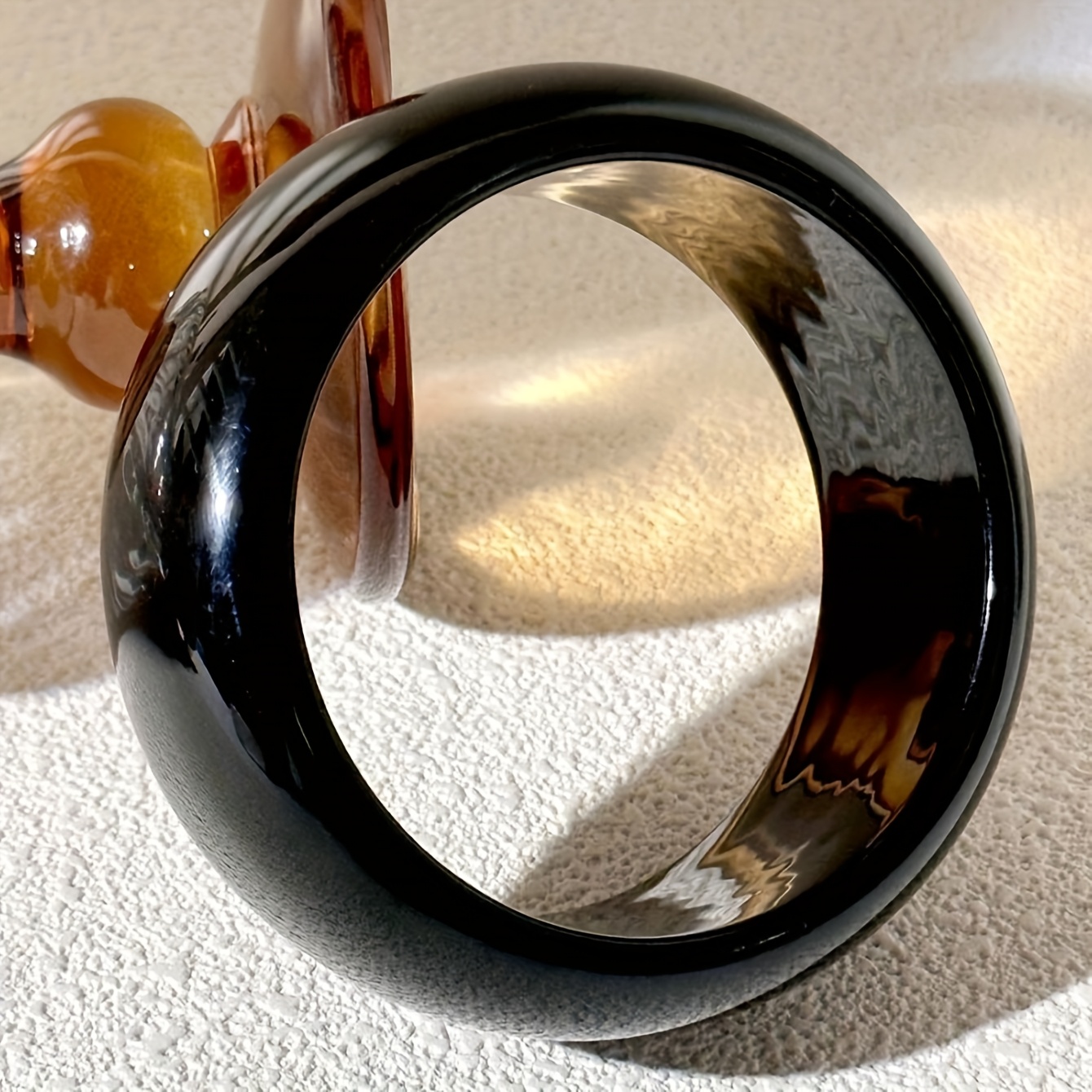 1pc Women's Resin Bracelet Set, Retro Wide Black And White Round Acrylic Summer Party Accessory