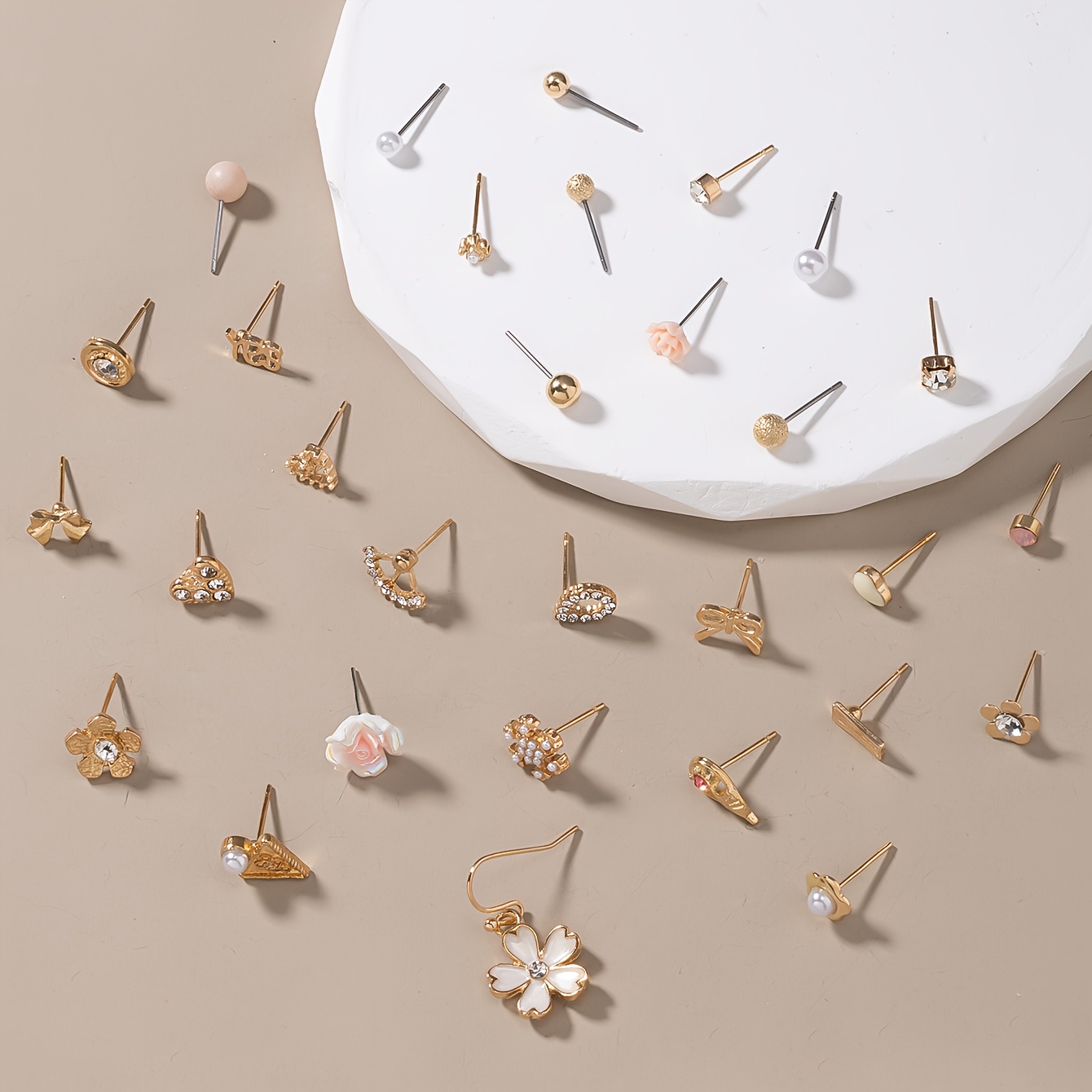 30-Pair Women's Stud Earrings Set