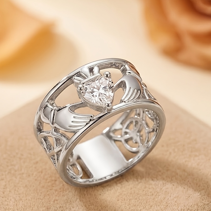 Women's Retro Claddagh Heart Crown Wide Band Ring