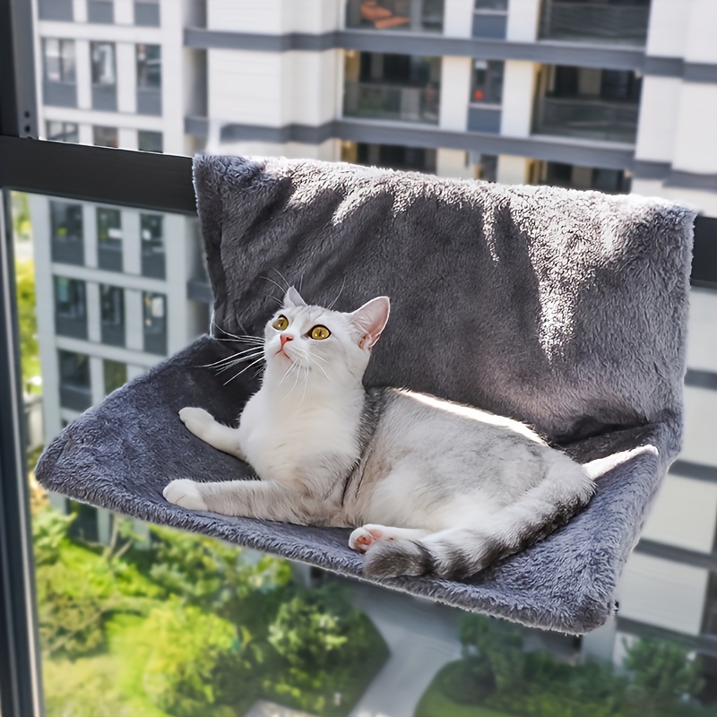 

Hamac en Peluche en de L pour Chat - Économiseur d'Espace, Lit Suspendu en Polyester Chaud avec Coussin pour de Fenêtre ou Balcon, Idéal pour Chats, Hamac de Fenêtre pour Chat