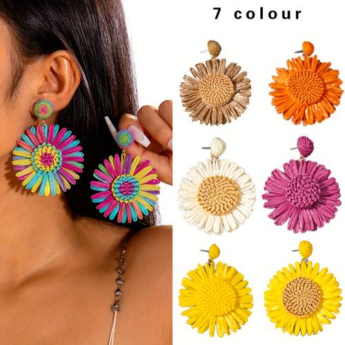 Pair of Fashionable Niche Colorful Woven Raffia Flower Earrings, Sweet Girly Stud Earrings, Exaggerated Niche Vacation Style Earrings for Women, Gift for Friends for Prom, Parties, and Gatherings
